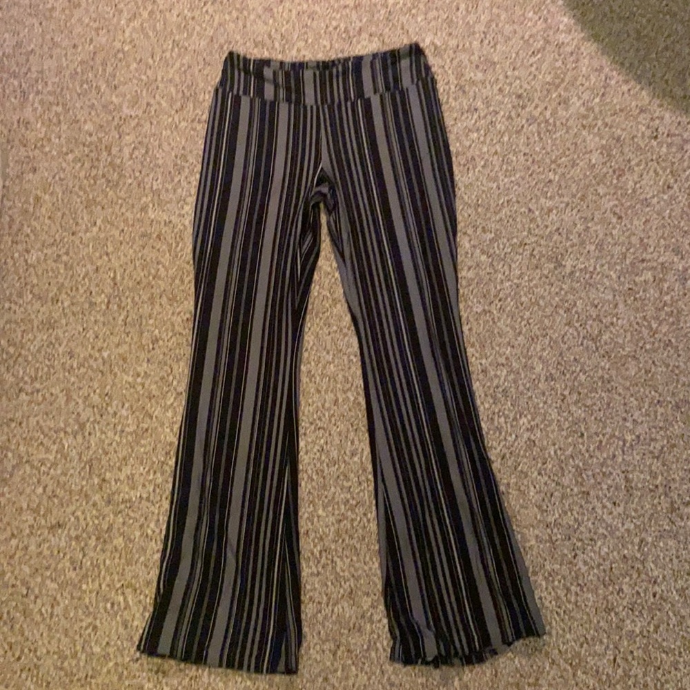 Stretchy booty pants